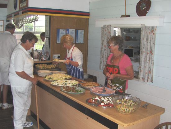 lunch007.jpg Serving lunch at the Seniors