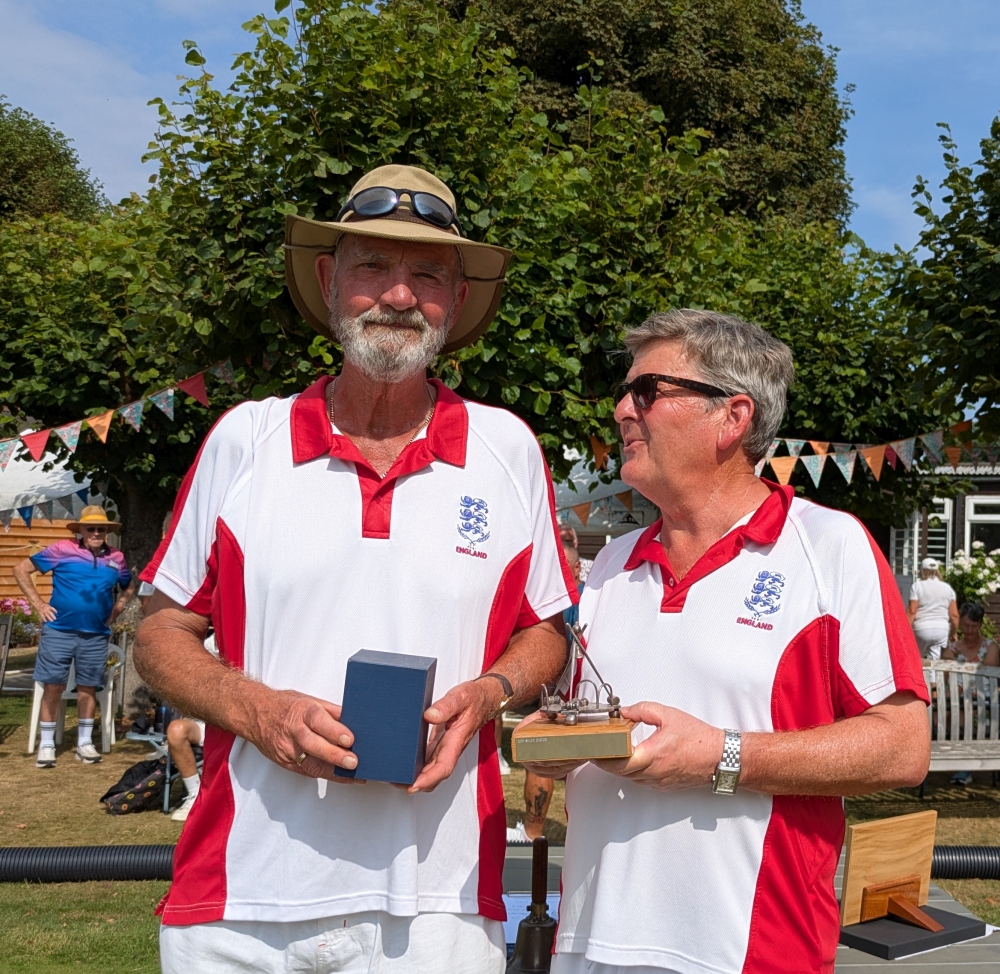 PXL_20260723_150313650-LionelTibbleTimRussell-sml.jpg